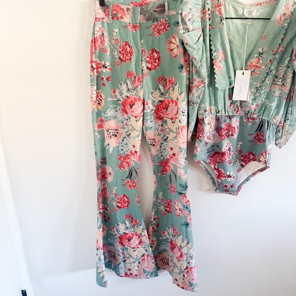NWT Hemant & Nandita Olivia Blue Floral Bodysuit Blouse and Flare Pant Set S - Picture 6 of 7